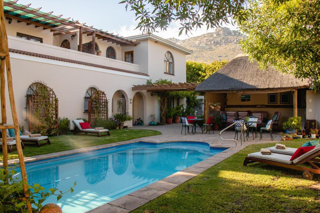A Tuscan Villa Guest House Fish Hoek Eksteriør billede