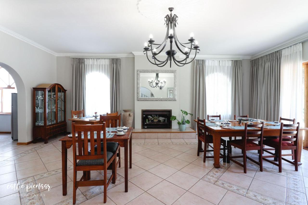 A Tuscan Villa Guest House Fish Hoek Eksteriør billede